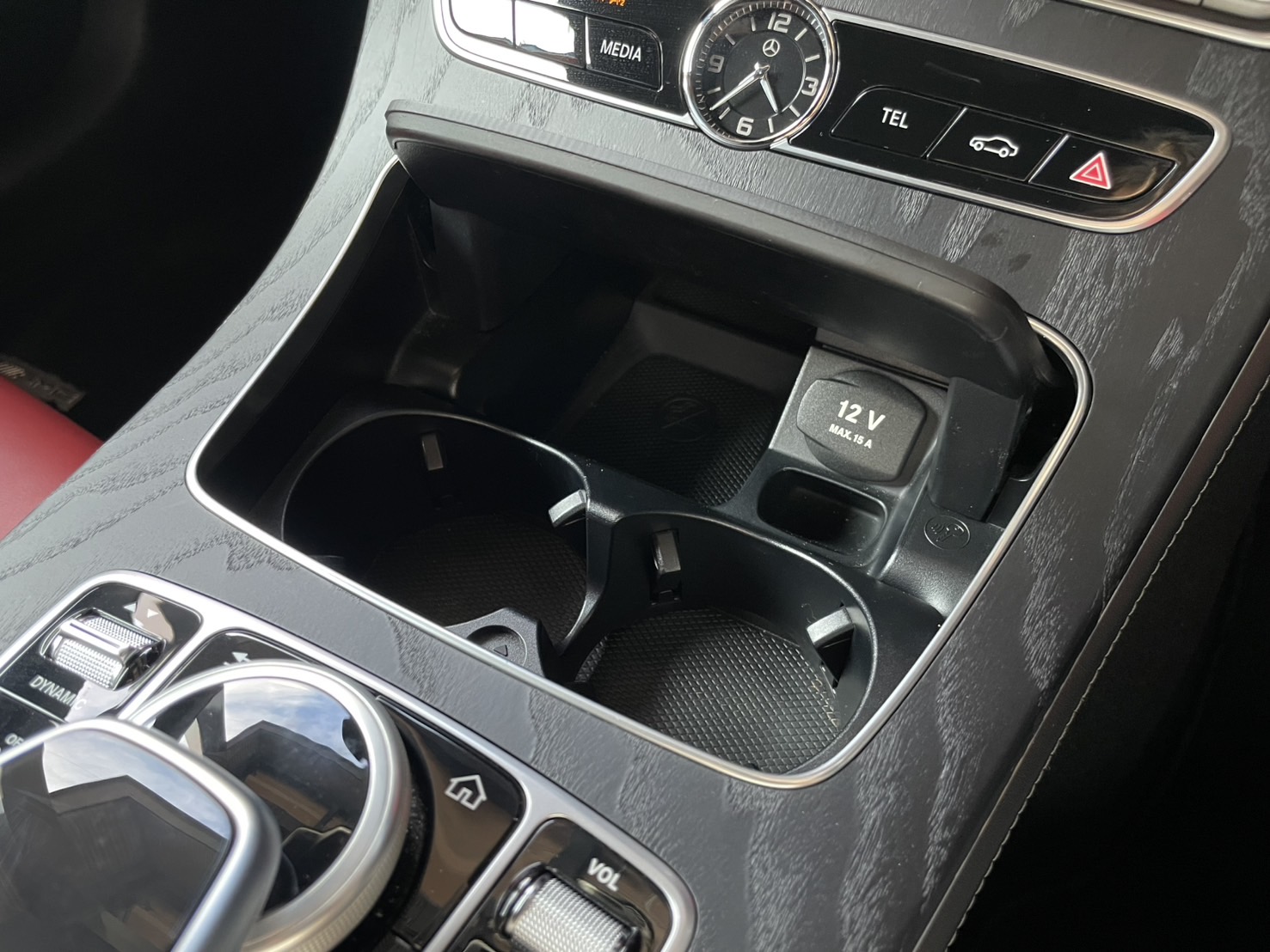 Eクラス E200　クーペ　スポーツ