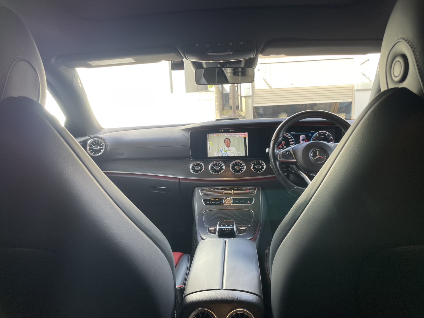 Eクラス E200　クーペ　スポーツ