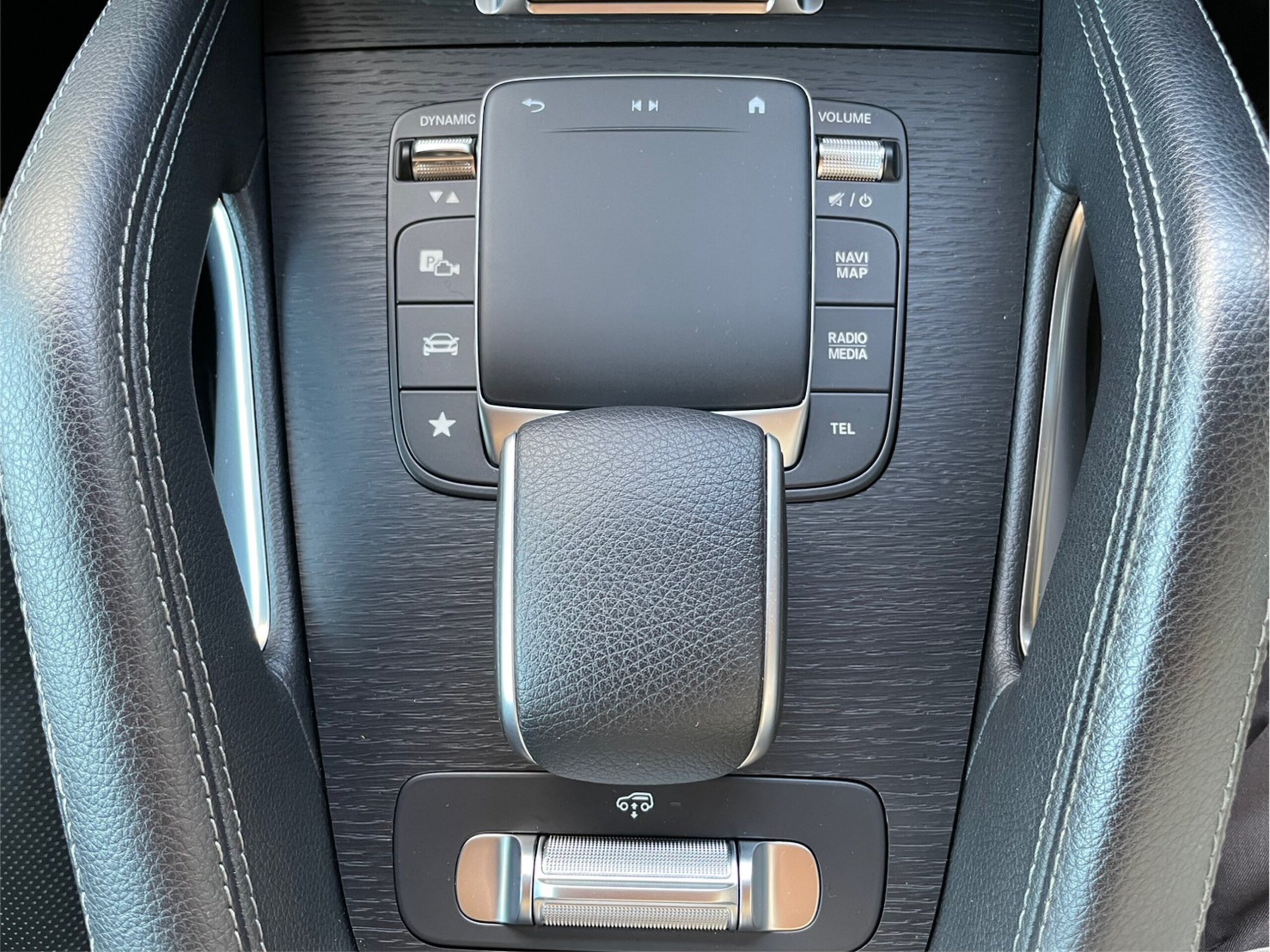 ＧＬＥ４００ｄ　４マチック　クーペスポーツ　 ＧＬＥ４００ｄ　４マチック　クーペスポーツ（５名）