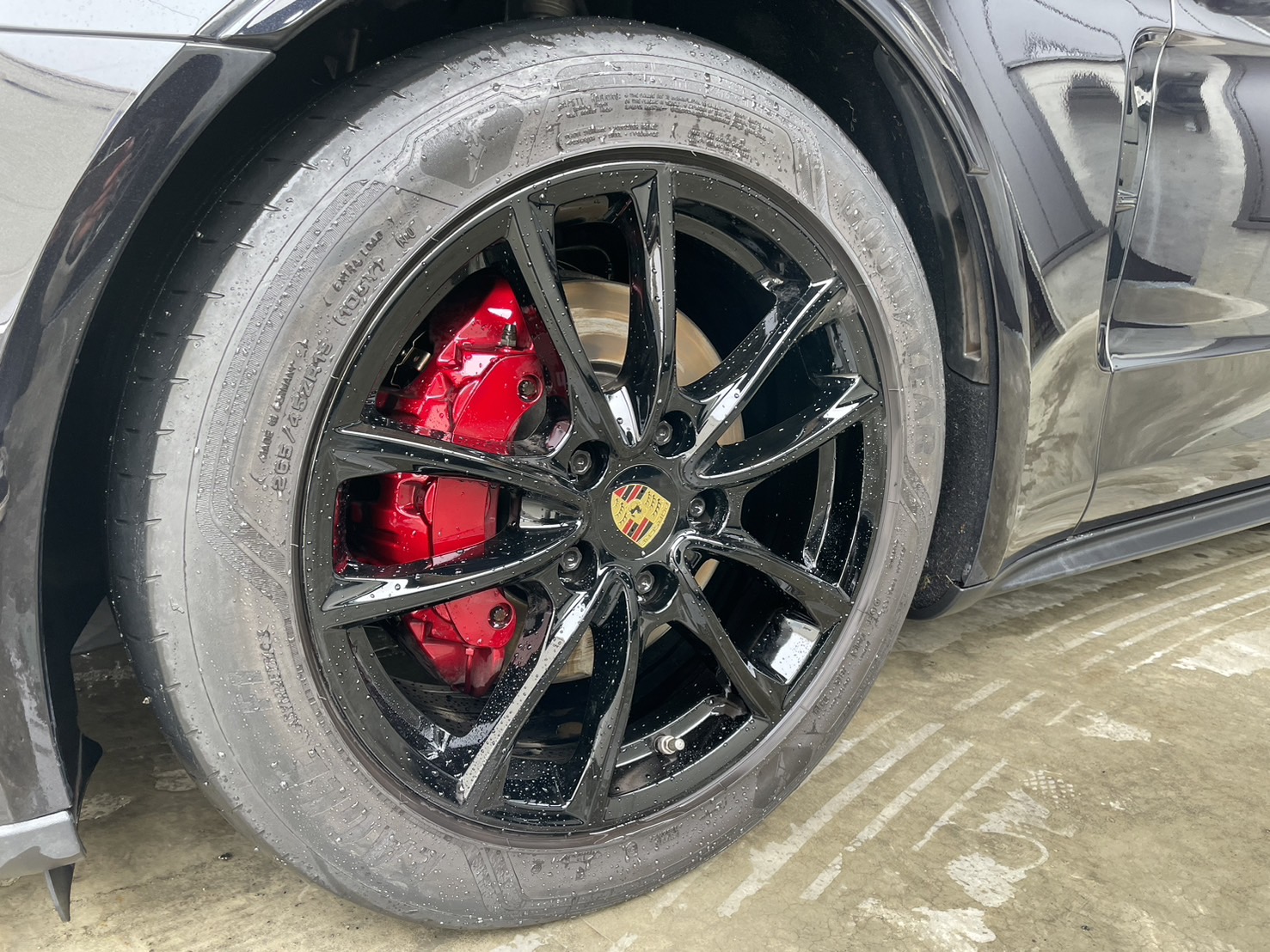 パナメーラ 4　PDK　4WD