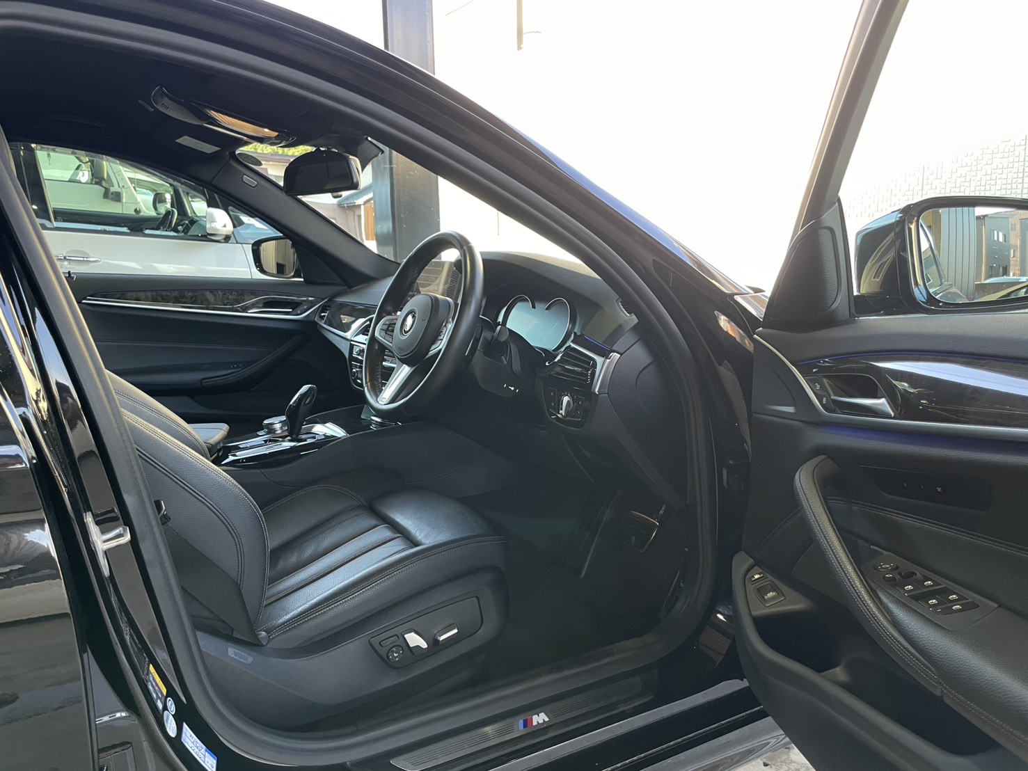 5シリーズ 530e iパフォーマンスMスポーツ