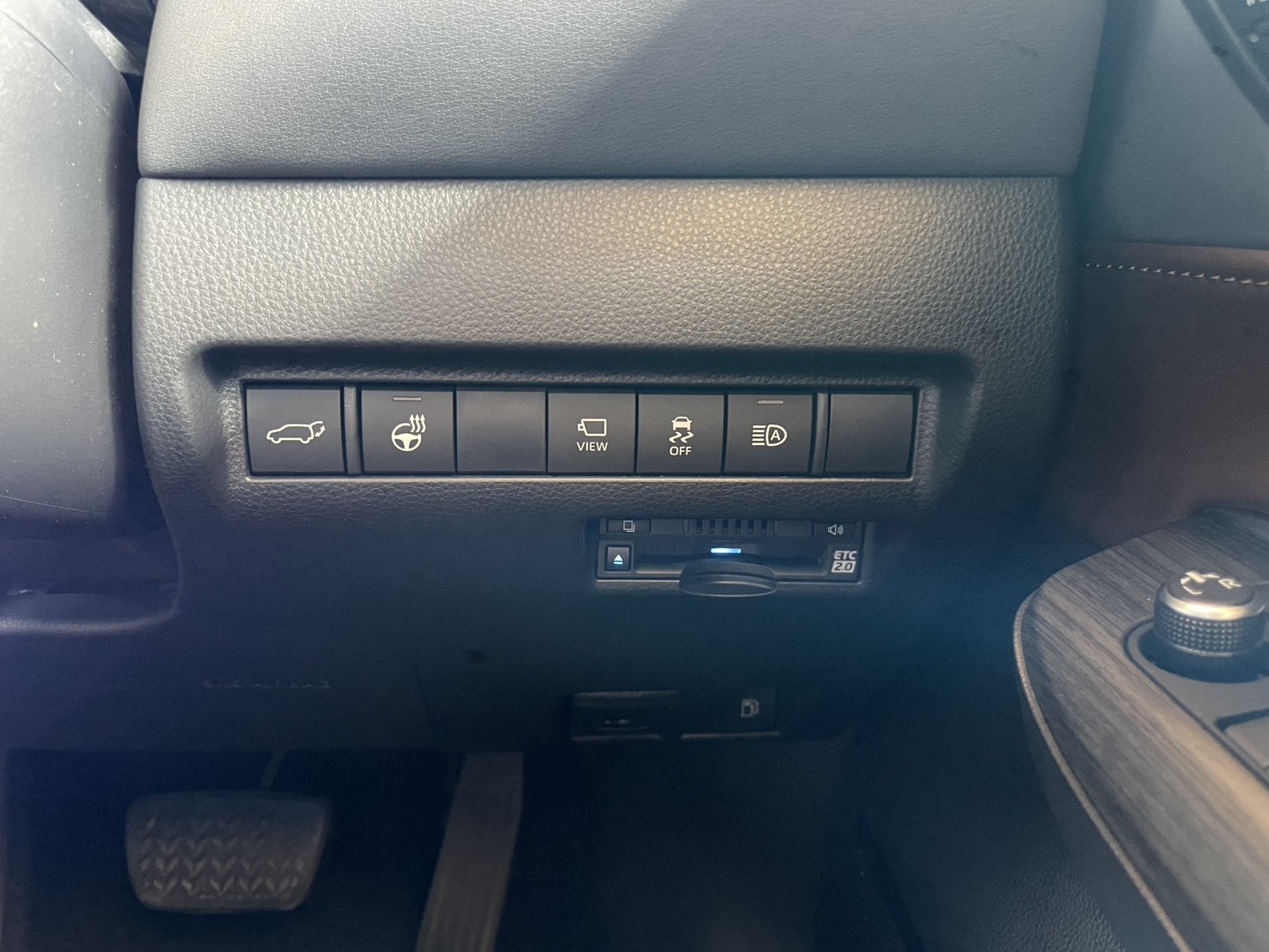 ハリアー　 2.5HYBRID E-Four ZレザーPKG 4WD