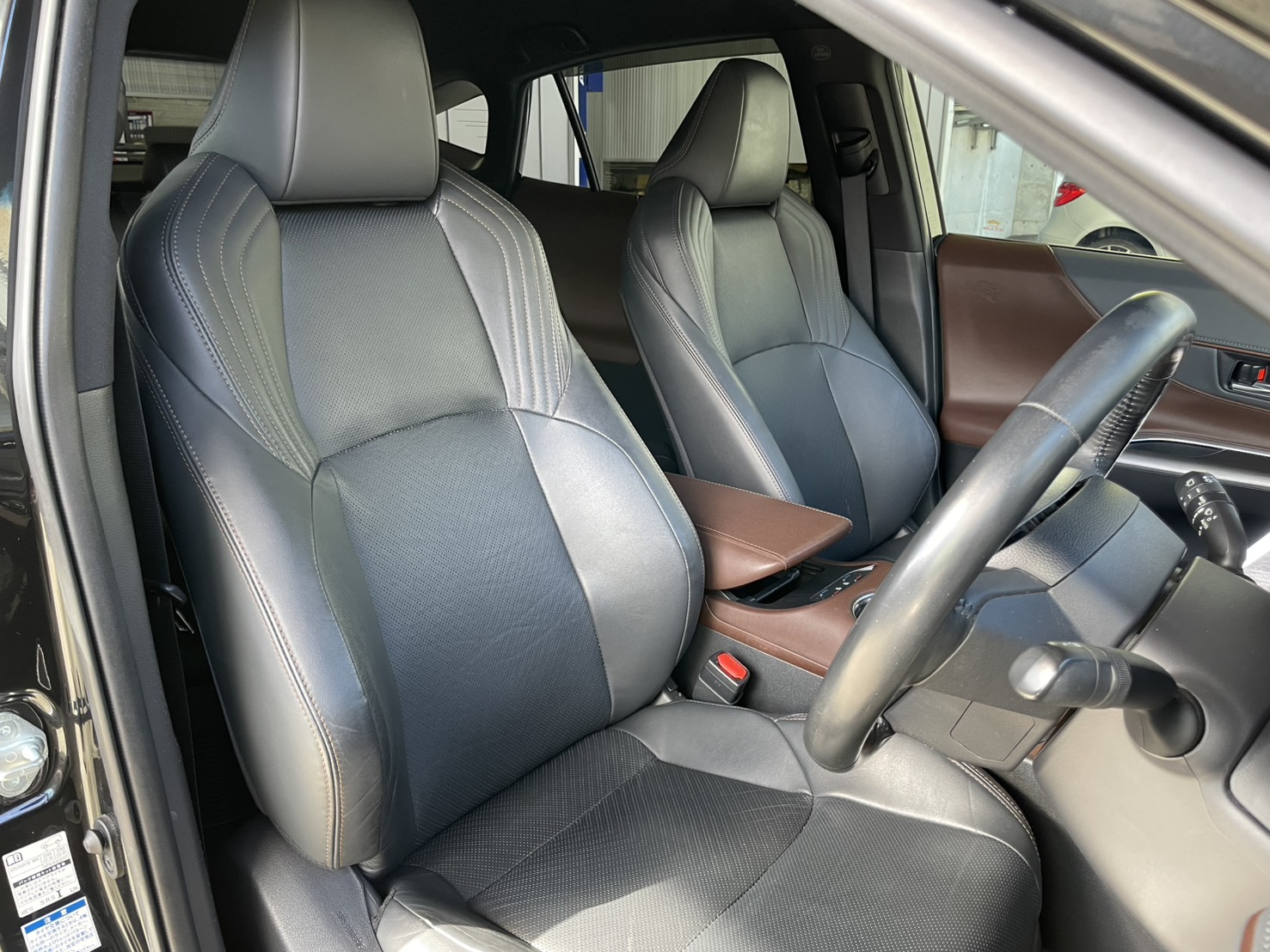 ハリアー　 2.5HYBRID E-Four ZレザーPKG 4WD