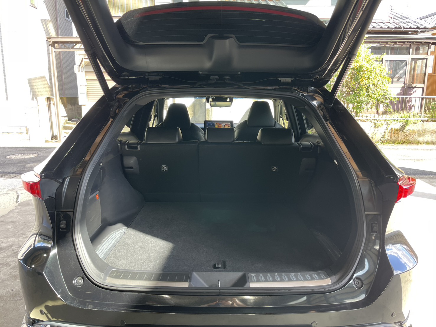 ハリアー　 2.5HYBRID E-Four ZレザーPKG 4WD