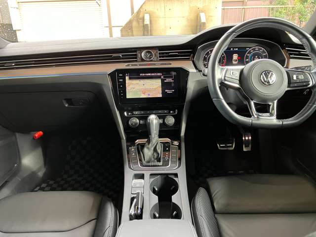 アルテオン TSI 4モーションRライン アドバンス 4WD