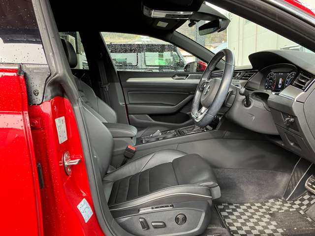 アルテオン TSI 4モーションRライン アドバンス 4WD