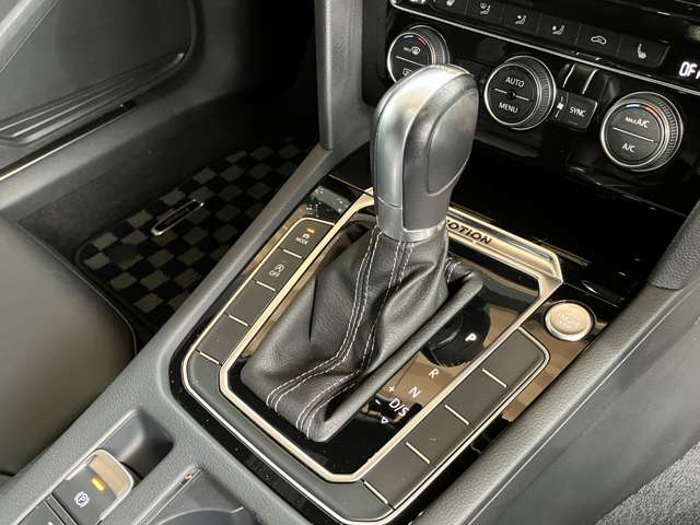 アルテオン TSI 4モーションRライン アドバンス 4WD