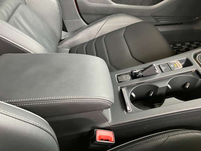 アルテオン TSI 4モーションRライン アドバンス 4WD