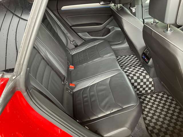 アルテオン TSI 4モーションRライン アドバンス 4WD